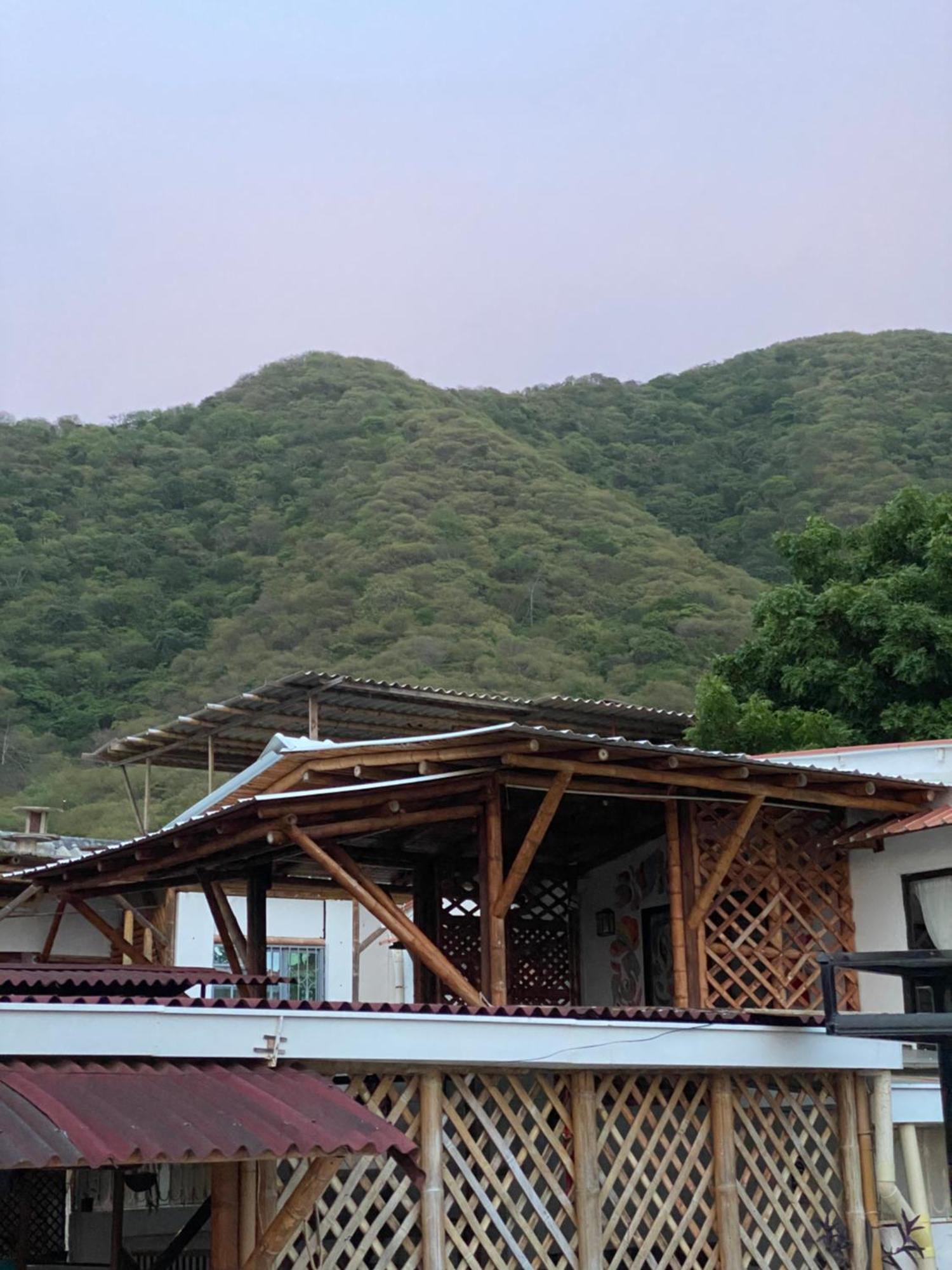 Casa Italia Guest House Taganga Exterior photo